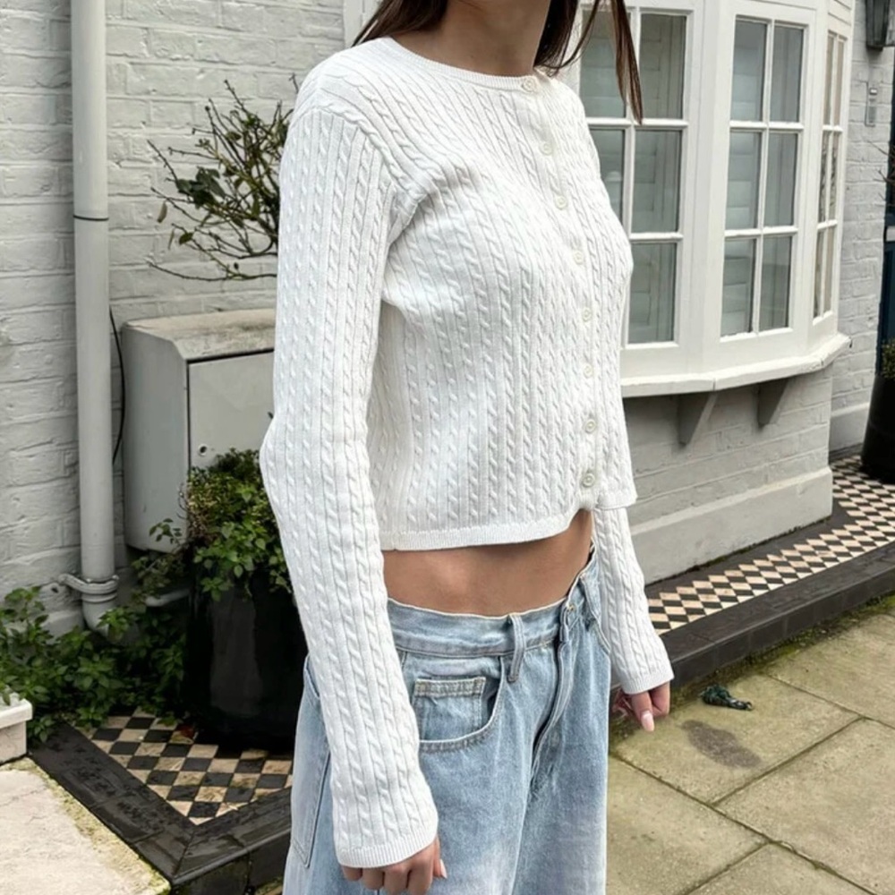 Brandy Melville Zoe Knit Cardigan